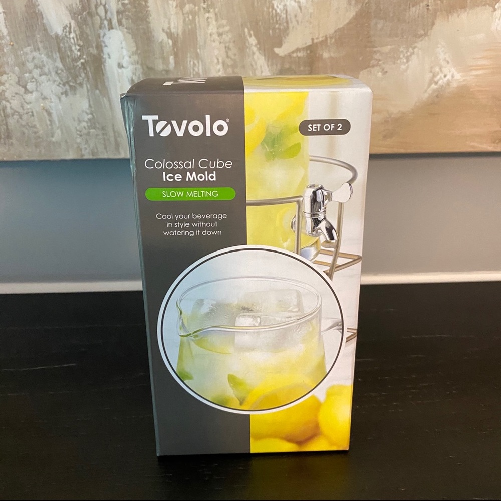 NEW Tovolo Colossal Ice Cube Mold